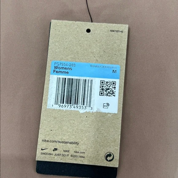 Nike prom NWT Tan Sports Bra Womens medium tight fit - Picture 3 of 6